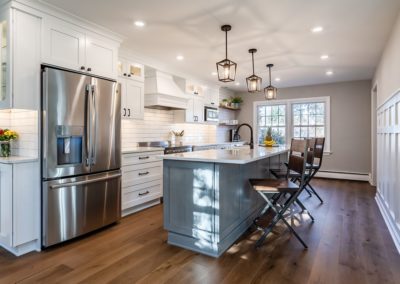 White and grey shaker