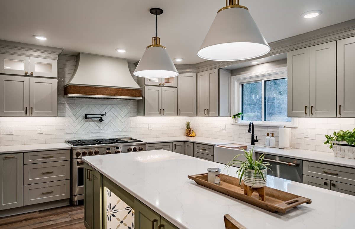 Glenn Mills kitchen view 19