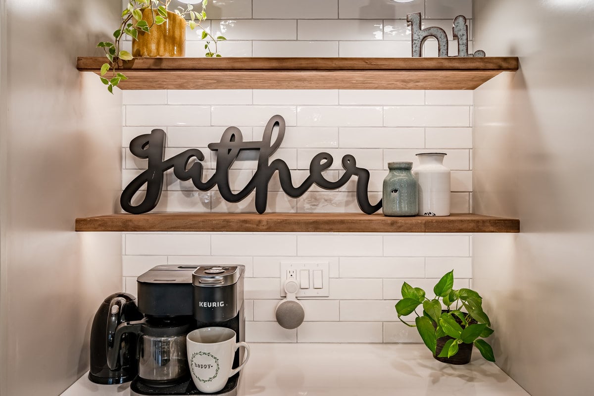 Glenn Mills kitchen view 10