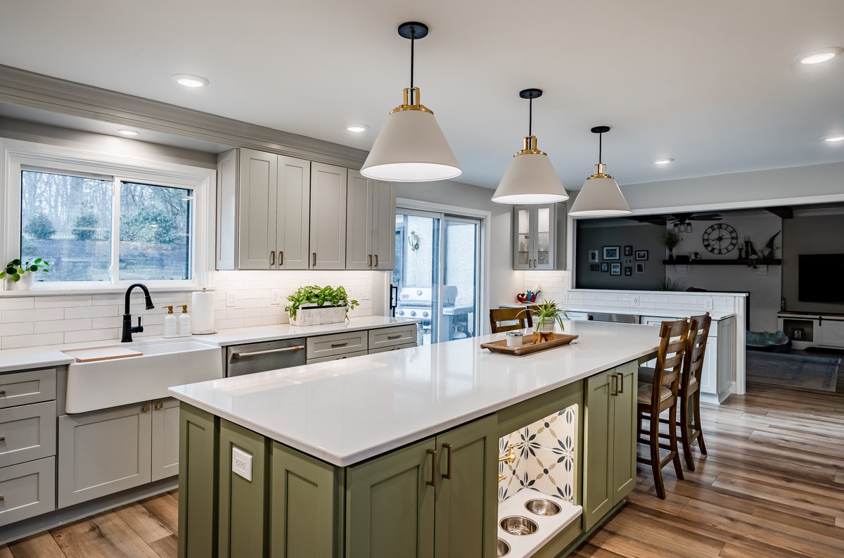 Glenn Mills kitchen view 14