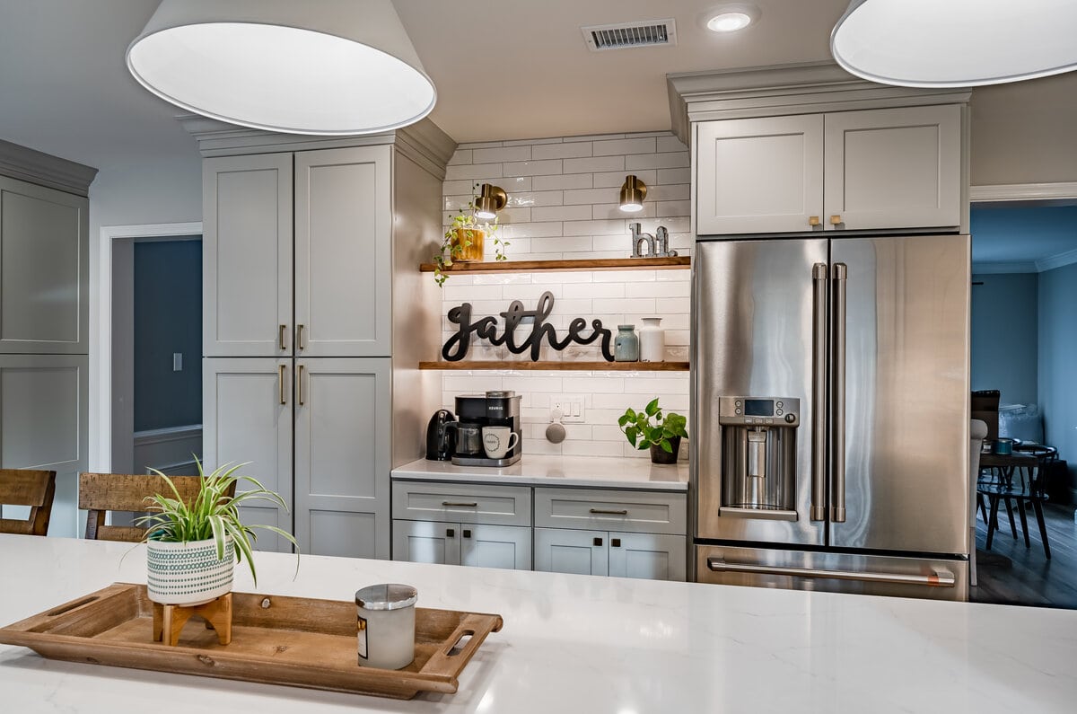 Glenn Mills kitchen view 16