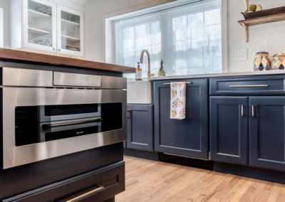 White brick backsplash