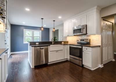 White shaker cabinets